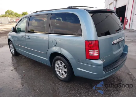 2010 Chrysler Town & Country Touring from USA, damaged, VIN 2A4RR5DXXAR441783